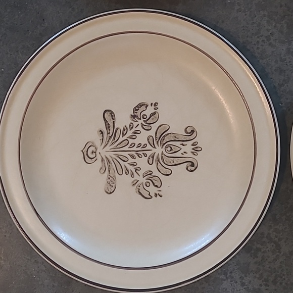 PFALTZGRAFF VILLAGE STONEWARE SALAD PLATES SET OF 4 - Picture 2 of 12